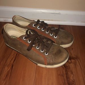 Mens Keen Shoes Size 10 Casual